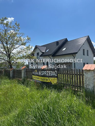 Sprzedam dom w stanie surowym z garażem i dużym potencjałem aranżacji dom Jastrzębie-Zdrój, Borynia