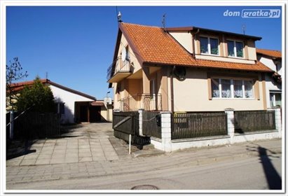 Dom z garażami i ogrodem w Giżycku – 110 m2, balkon, piwnica dom Giżycko, Wiejska