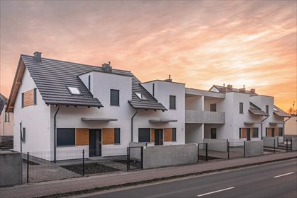 Dom inwestycyjny 300m od jeziora, 4 pokoje, garaż dom Grotniki