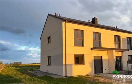 Nowoczesny bliźniak z tarasem i ogrodem w Kępach dom Kępy