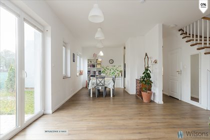 Nowoczesny segment 118 m2 z garażem i ogrodem dom Łomianki, Kiełpin