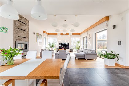 Nowoczesny parterowy dom 315 m2 na zamkniętym osiedlu dom Konstancin-Jeziorna