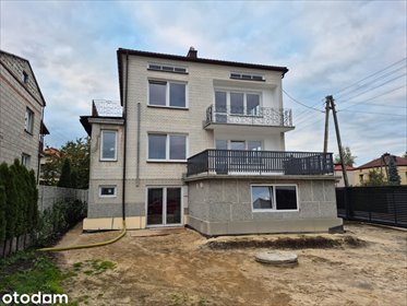 Sprzedam przestronny dom 150 m² z 8 pokojami w Tomaszowie Lubelskim dom Tomaszów Lubelski, Krzysztofa Kamila Baczyńskiego