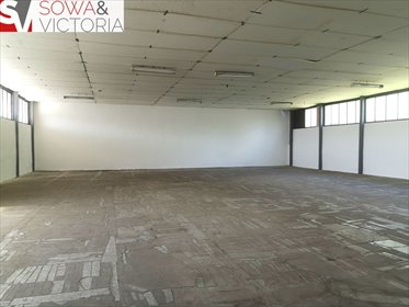 Na wynajem przestronna hala magazynowa 270 m² z rampą i placem magazyn Wałbrzych, Biały Kamień