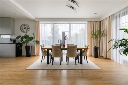 Dom wolnostojący 248 m² w Kajetanach - nowoczesny, przestronny dom Kajetany