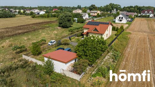 Przestronny dom z dużą działką, fotowoltaiką i tarasem dom Kiedrzyn