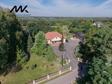 Rezydencja z winnicą, lasem i dostępem do rzeki dom Rytwiany