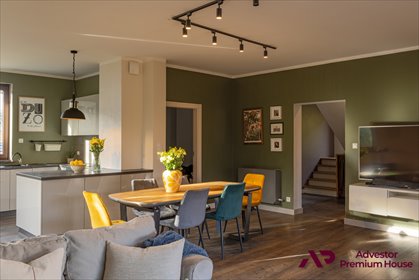 Nowoczesny dom z dużym ogrodem, 157 m², garaż, światłowód dom Koninko, Granatowa