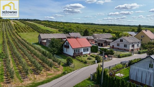Dom z dużym zapleczem gospodarczym i 8111 m² gruntu dom Dobre