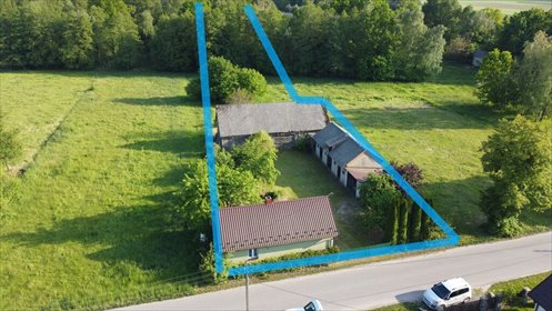 Urokliwe siedlisko z domem z drewna, 58 m2, duża działka dom Barłogi