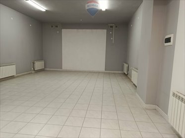 Atrakcyjny lokal 54 m² z dużą witryną i parkingiem lokal użytkowy Radom