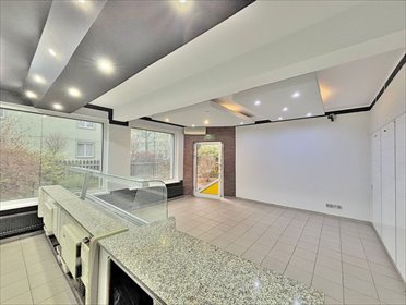 Zabytkowy budynek z lokalem i mieszkaniami, 375 m² lokal użytkowy Zabrze, Młodzieżowa