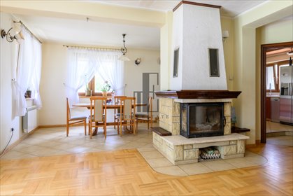 Przestronny dom 240 m² z ogrodem i garażem w Żanęcinie dom Żanęcin, Rajska