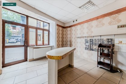 Lokal 20,8 m² w centrum Włocławka, odnowiona kamienica lokal użytkowy Włocławek, Piekarska