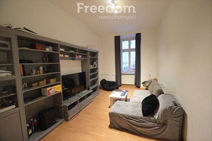 Dwupokojowe mieszkanie w zabytkowej kamienicy na Rynku Opola mieszkanie Opole, Centrum, Rynek