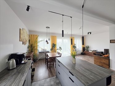 Przestronny dom bliźniak z garażem i tarasem dom Chrząstawa Mała, Orzechowa