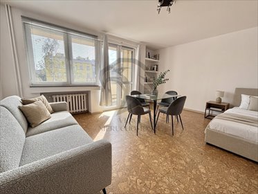 Na sprzedaż przestronne 63 m² mieszkanie z dużą kuchnią i balkonem mieszkanie Wrocław, Grabiszyńska