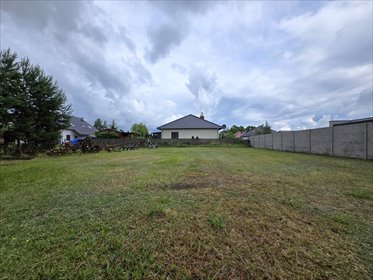 Działka budowlana 785 m² z mediami, spokojna okolica działka Kłoda, Zapłocie