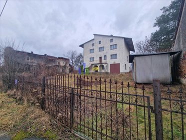 Dom do remontu 400 m² z potencjałem w Ratowicach. dom Ratowice
