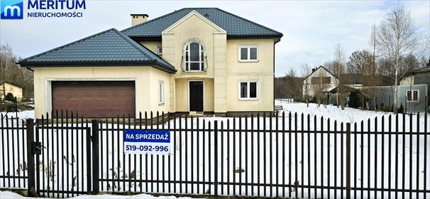 Przestronny dom z dużą działką i garażem w Grodzisku dom Grodzisk Mazowiecki