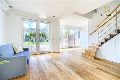 Energooszczędny dom z tarasem i panelami fotowoltaicznymi dom Łomianki Dolne, Józefa Elsnera