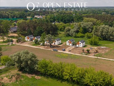 Nowoczesny bliźniak 106 m² w Czosnowie - komfort i zielona okolica. dom Czosnów, Warszawska