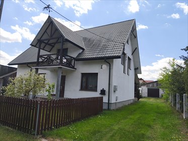 Przestronny dom z tarasem i balkonem w spokojnych Boćkach dom Boćki