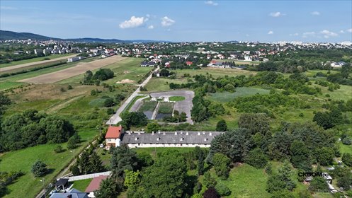 Sprzedam dużą działkę z domem i potencjałem inwestycyjnym dom Kielce, Wikaryjska