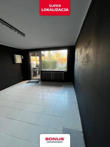 Przestronny dom z garażem i lokalem – inwestycyjny potencjał! dom Poznań