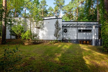 Na sprzedaż luksusowy dom 473 m² z basenem i sauną w Magdalence dom Magdalenka, Klonowa