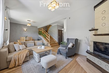 Przytulny dom 125 m² z garażem i ogrodem w Zamieniu dom Zamienie, Szafranowa