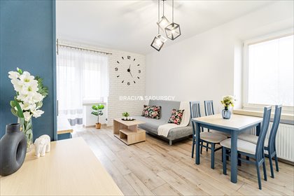 Na sprzedaż jasne 2-pokojowe mieszkanie 35 m² z balkonem mieszkanie Kraków, Nowa Huta, Nowa Huta, os. Urocze