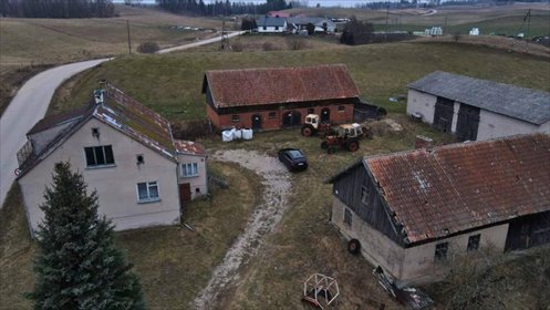 Siedlisko z potencjałem, 123 m2, zabudowania gospodarcze dom Pluszkiejmy