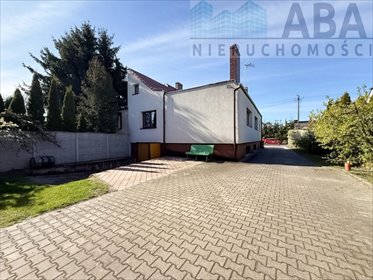 Przestronny dom z 2 garażami, kominkiem i dużą działką dom Strzałkowo, Andrzejewskiego