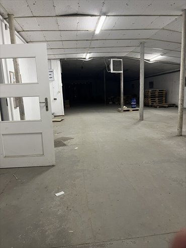 Magazyn 1000 m² z biurem i działką 3600 m² w Pęcice Małe magazyn Pęcice Małe