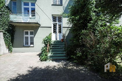 Kamienica z 8 mieszkaniami, ogród i strych do adaptacji lokal użytkowy Tarnów, ul. Urszulańska