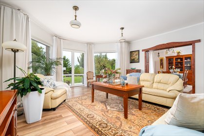 Przestronny dom z ogrodem i widokami na tereny chronione dom Nowogard, Cypriana Kamila Norwida