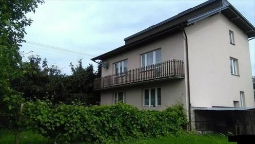 Dom 120 m² z garażami i stawem - gotowy do zamieszkania dom Chotel Czerwony