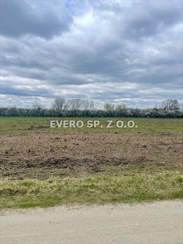 Do sprzedania działka 1080 m² w Cesarzowicach z dostępem do mediów działka Cesarzowice
