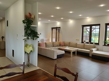 Przestronny dom 225 m² z energią słoneczną i naturą dom Zabór Wielki