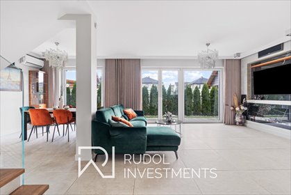 Nowoczesny dom 145 m² z ogrodem zimowym i systemami smart dom Marysin, Karmazynowa