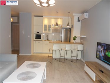 Nowoczesne 42 m² z balkonem, klimatyzacją i parkingiem mieszkanie Wieliczka, Szymanowskiego