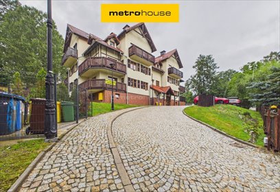 Na sprzedaż komfortowy dwupoziomowy apartament 64 m² w Szklarskiej Porębie mieszkanie Szklarska Poręba, Parkowa