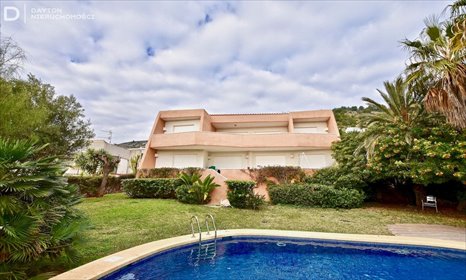 Sprzedam przestronny dom 305 m² w Javea z 6 pokojami dom Javea