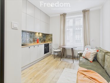Nowoczesne 17 m2 w odrestaurowanej kamienicy. mieszkanie Katowice, Raciborska