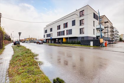 Dwupoziomowe mieszkanie z antresolą, panoramiczne okna mieszkanie Rumia, Tysiąclecia