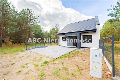 Dom skrajny 90,48 m² w Skórce - nowoczesny, deweloperski dom Skórka