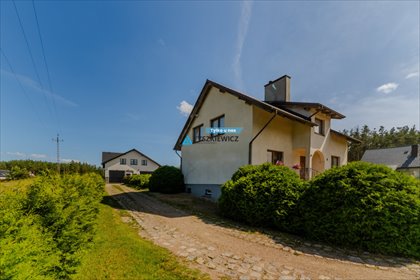 Przytulny dom z dużym ogrodem i garażem, 220 m2 dom Stężyca, Daleka