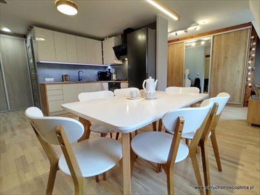 Sprzedam przestronne 3-pokoje po remoncie w centrum Jeleniej Góry mieszkanie Jelenia Góra