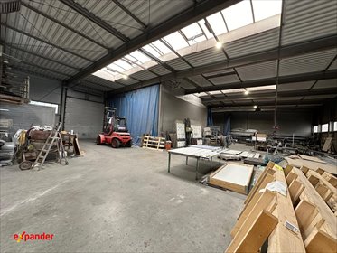 Polecam nowoczesny obiekt 1100 m² z biurami i parkingiem lokal użytkowy Częstochowa
